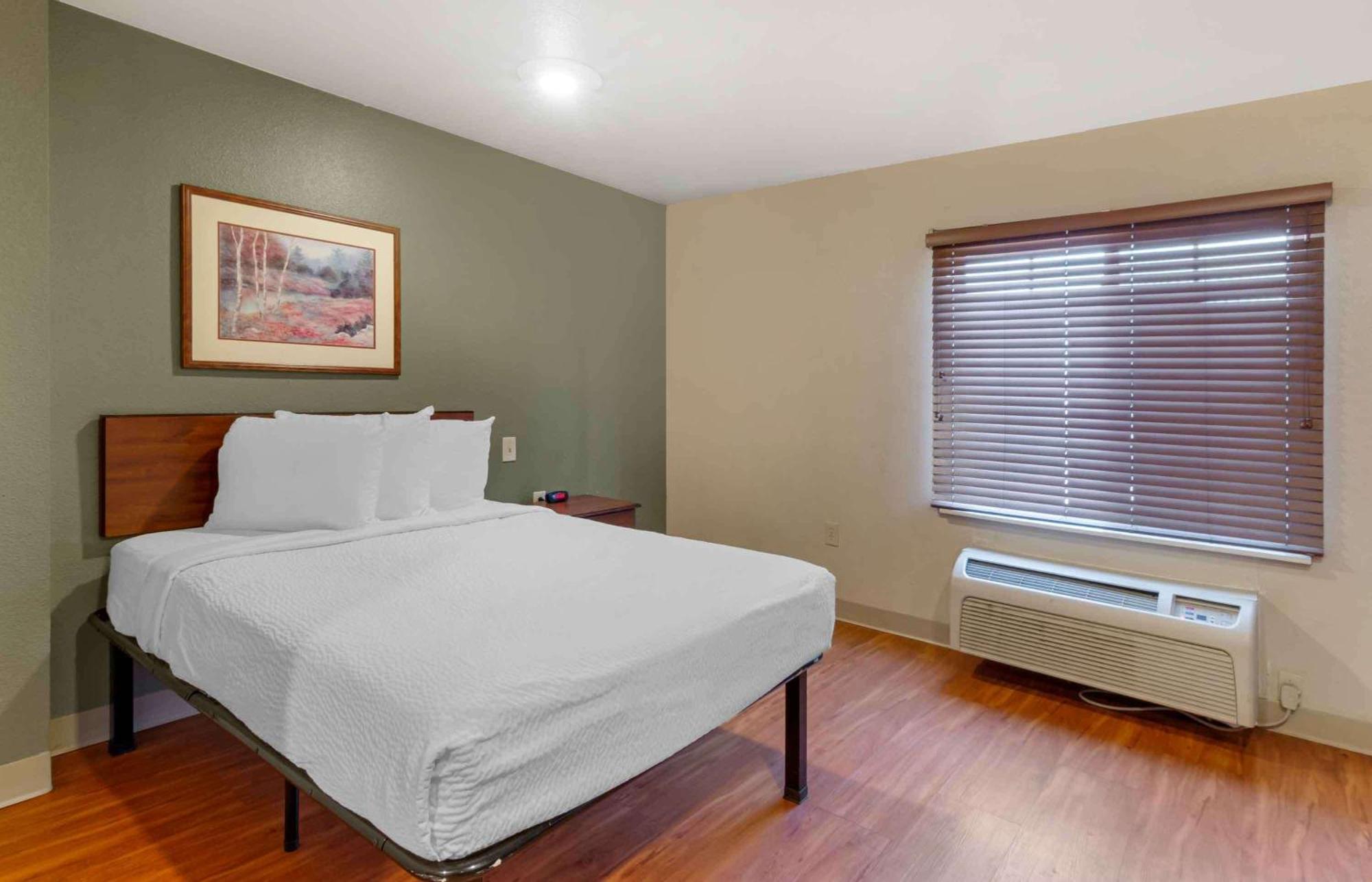 Extended Stay America Select Suites - Kansas City - South - I-49 Buitenkant foto